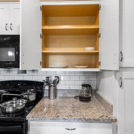 Elegant 2 Bedroom/2 Bath Condo With All Amenities Melbourne Exterior photo