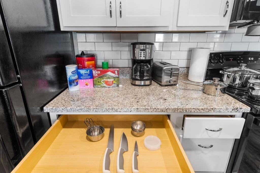 Elegant 2 Bedroom/2 Bath Condo With All Amenities Melbourne Exterior photo