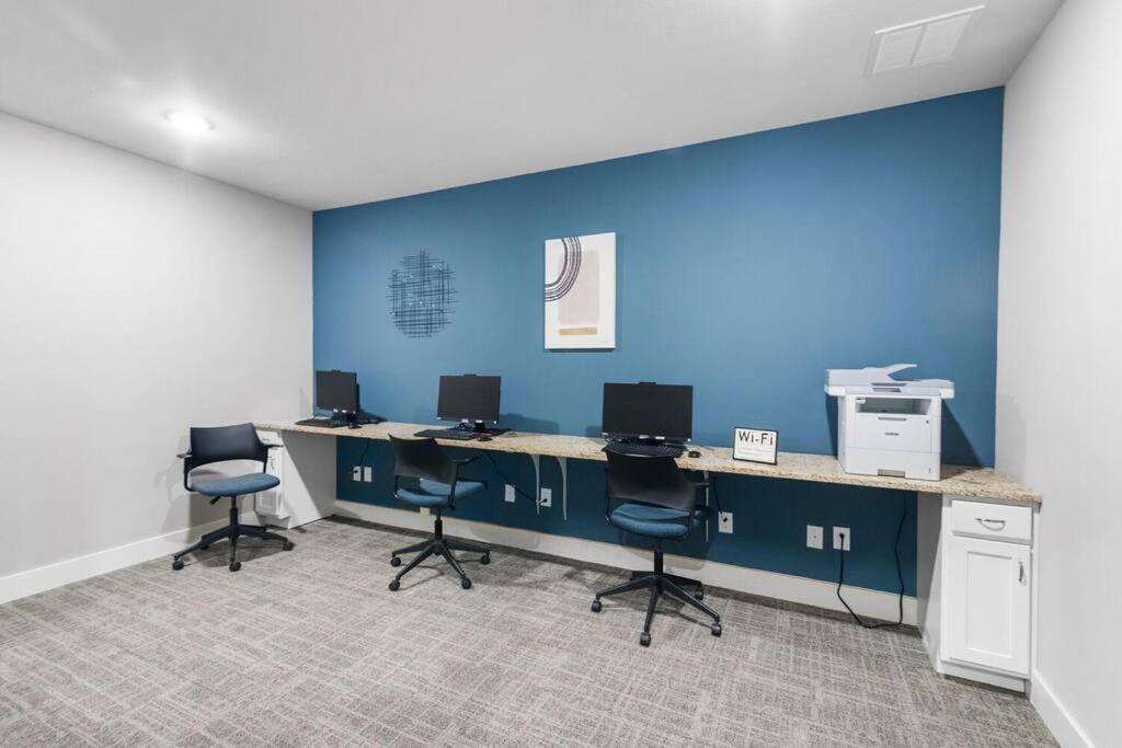 Elegant 2 Bedroom/2 Bath Condo With All Amenities Melbourne Exterior photo